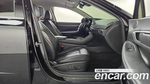 Hyundai Sonata (DN8) 2.0 Premium Plus 2022 — фото 19