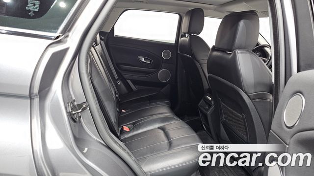 Land Rover Range Rover Evoque 2.0 TD4 SE 2019 — фото 15