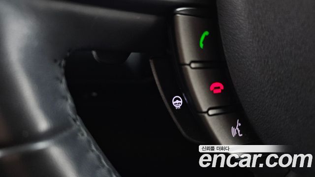 Land Rover Range Rover Evoque 2.0 TD4 SE 2019 — фото 16