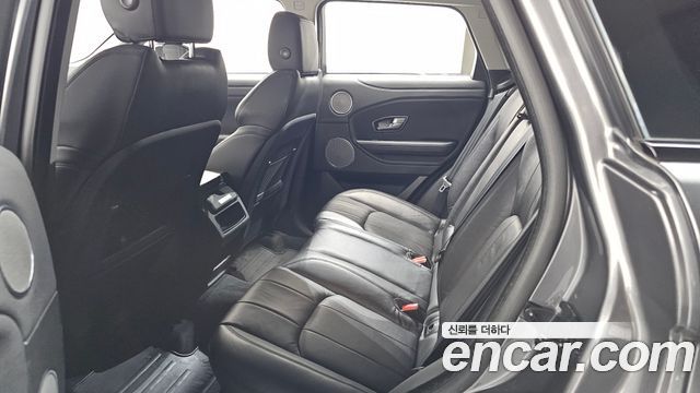 Land Rover Range Rover Evoque 2.0 TD4 SE 2019 — фото 24