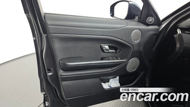 Land Rover Range Rover Evoque 2.0 TD4 SE 2019 — фото 30