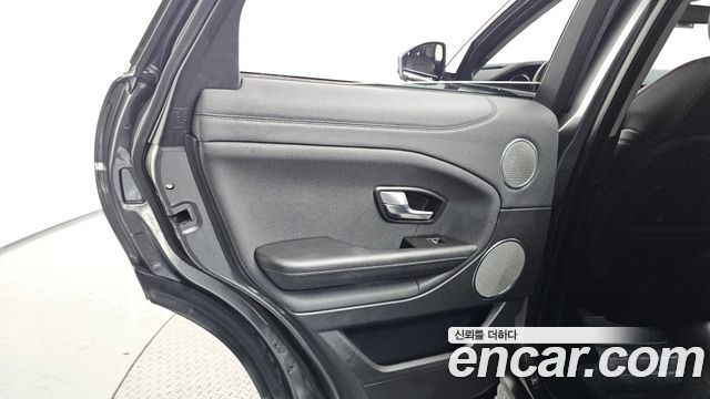 Land Rover Range Rover Evoque 2.0 TD4 SE 2019 — фото 31