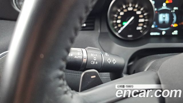 Land Rover Range Rover Evoque 2.0 TD4 SE 2019 — фото 36