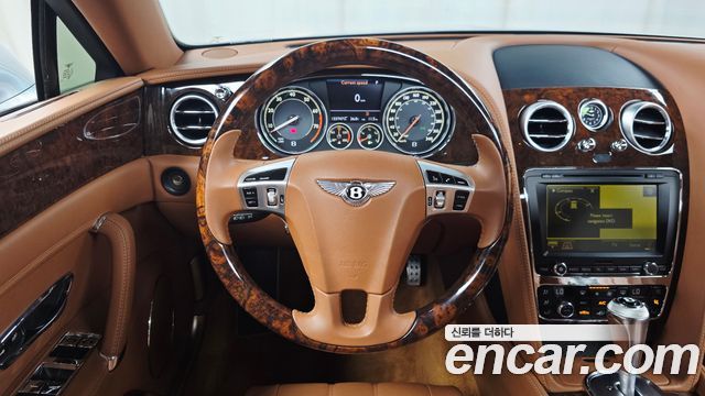 Bentley Flying Spur (II) 4.0 2015 — фото 14