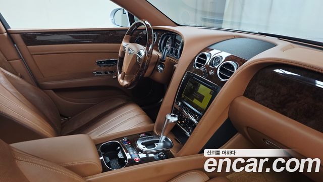 Bentley Flying Spur (II) 4.0 2015 — фото 18