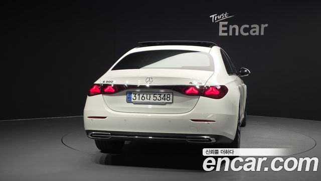 Mercedes-Benz E-Class (W214) E300 4MATIC Exclusive 2024 — фото 4