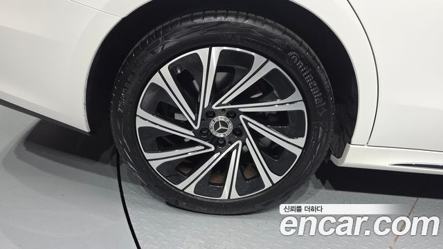 Mercedes-Benz E-Class (W214) E300 4MATIC Exclusive 2024 — фото 5