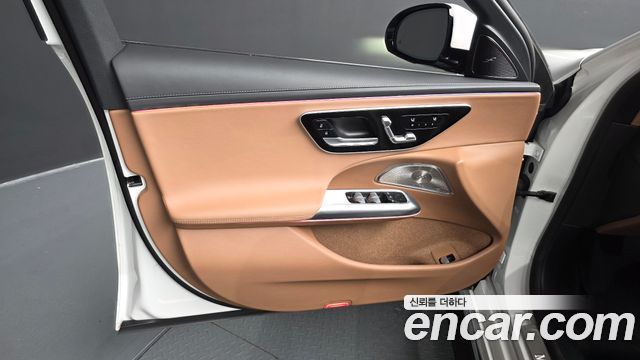 Mercedes-Benz E-Class (W214) E300 4MATIC Exclusive 2024 — фото 24