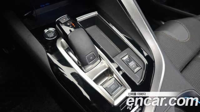 Peugeot 3008 (II) 1.2 Pure Tech GT Pack 2022 — фото 9