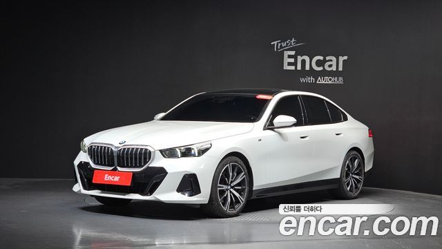 BMW 5 Series (G60) 530i xDrive M Sport 2025 — фото 11