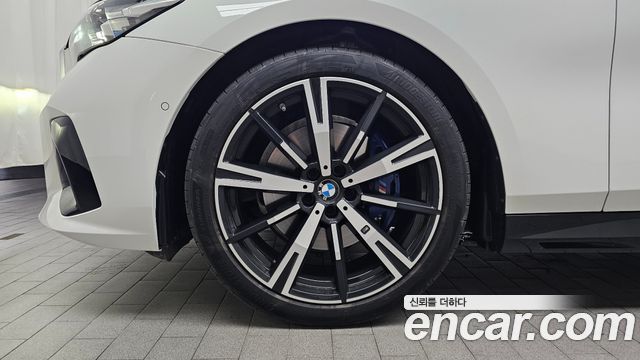 BMW 5 Series (G60) 530i xDrive M Sport 2025 — фото 5