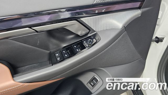 BMW 5 Series (G60) 530i xDrive M Sport 2025 — фото 34