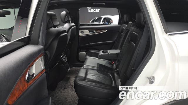 Lincoln Nautilus (I) 2.7 202A AWD 2020 — фото 16