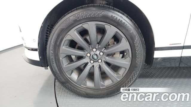 Land Rover Range Rover Velar 3.0 P380 R-Dynamic SE 2018 — фото 5