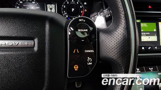 Land Rover Range Rover Velar 3.0 P380 R-Dynamic SE 2018 — фото 18