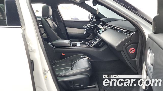 Land Rover Range Rover Velar 3.0 P380 R-Dynamic SE 2018 — фото 26