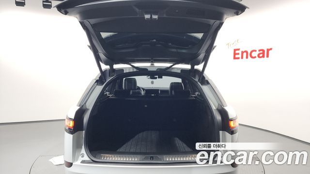 Land Rover Range Rover Velar 3.0 P380 R-Dynamic SE 2018 — фото 27