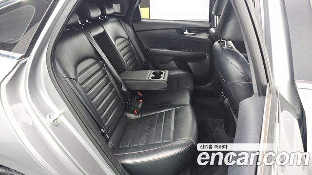 Kia K3 5Door GT Signature 2021 — фото 11