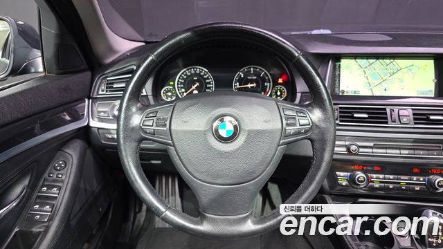 BMW 5 Series (F10) 520d xDrive 2015 — фото 14