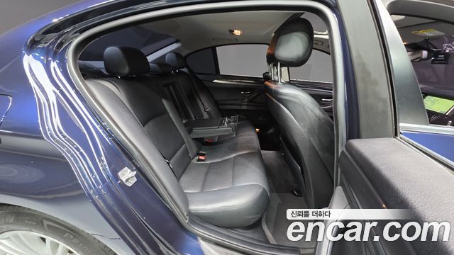 BMW 5 Series (F10) 520d xDrive 2015 — фото 19