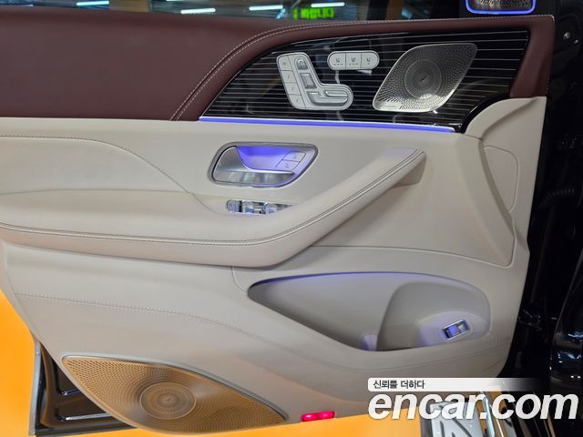 Mercedes-Benz GLS-Class (X167) Maybach GLS600 4MATIC Manufakur 2026 — фото 21
