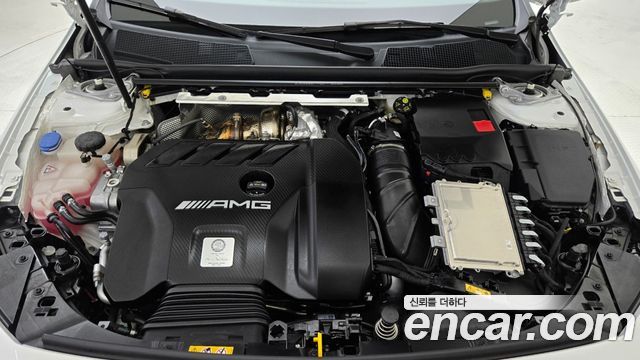 Mercedes-Benz A-Class (W177) AMG A45 4MAITC+ Hatchback 2025 — фото 6