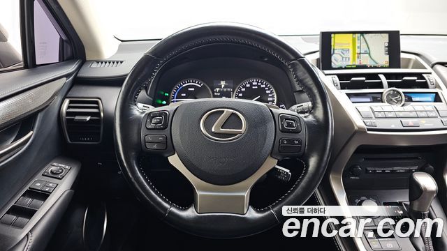 Lexus NX300h Supreme 2017 — фото 21