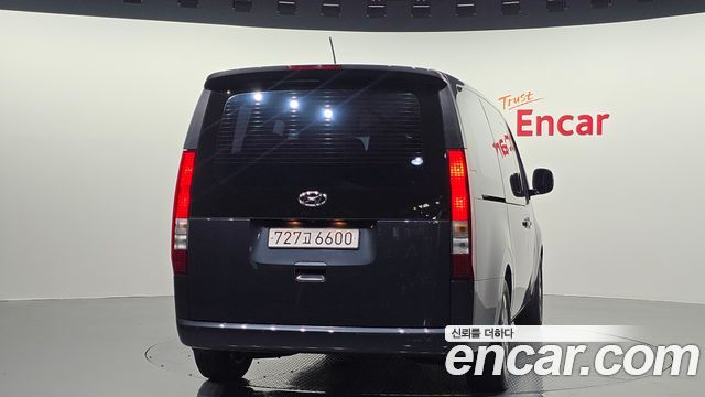 Hyundai Staria Tourer 11-Seater Modern 2023 — фото 4