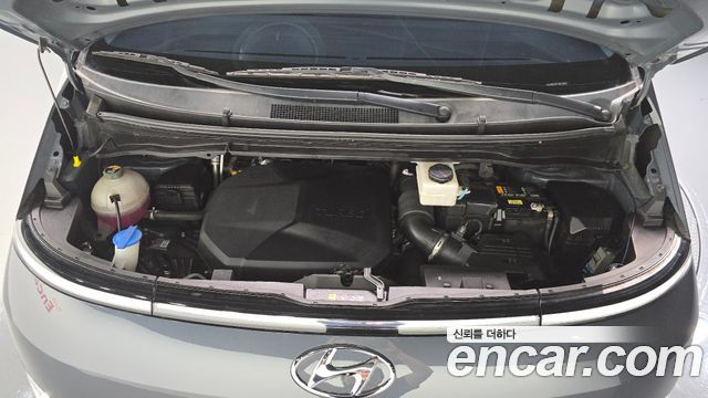 Hyundai Staria Tourer 11-Seater Modern 2023 — фото 6