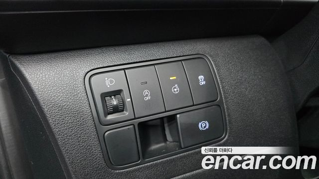 Hyundai Staria Tourer 11-Seater Modern 2023 — фото 18