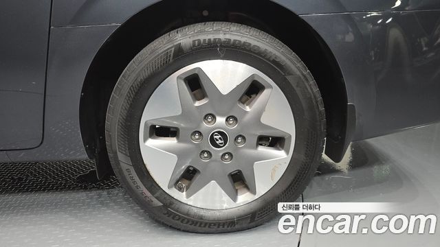 Hyundai Staria Tourer 11-Seater Modern 2023 — фото 21