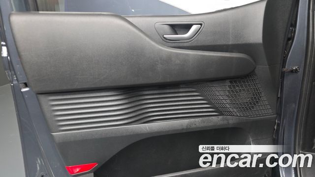 Hyundai Staria Tourer 11-Seater Modern 2023 — фото 24