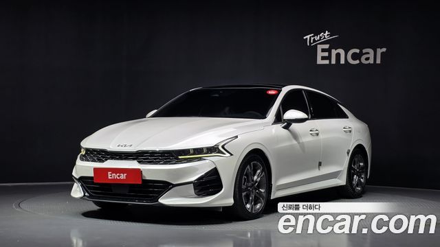 Kia K5 (III) 2.0 Prestige 2022 — фото 1