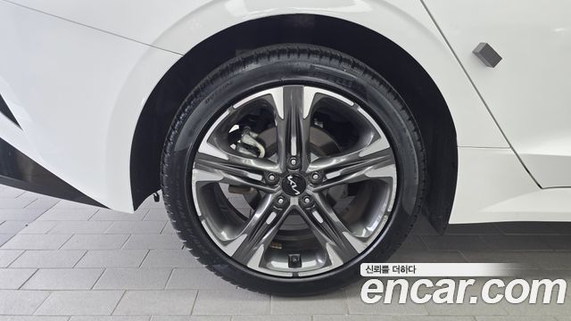 Kia K5 (III) 2.0 Prestige 2022 — фото 5