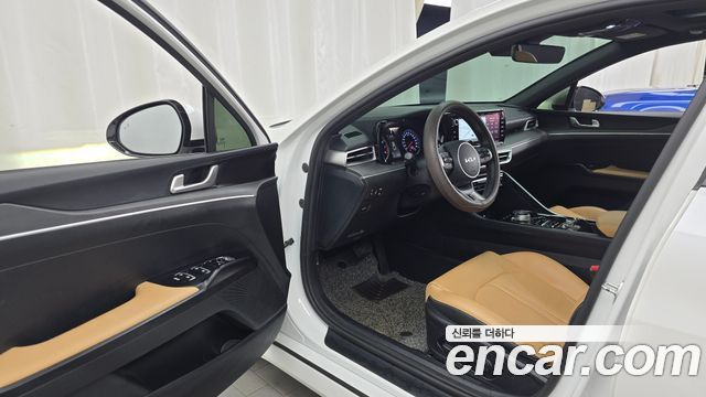 Kia K5 (III) 2.0 Prestige 2022 — фото 10