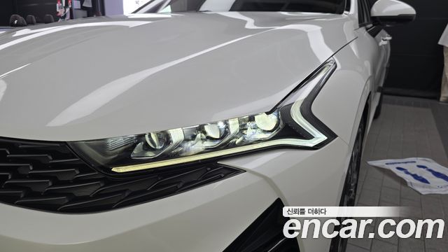 Kia K5 (III) 2.0 Prestige 2022 — фото 22