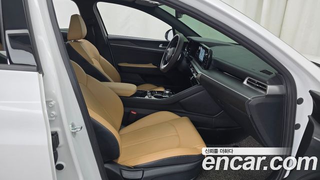 Kia K5 (III) 2.0 Prestige 2022 — фото 26