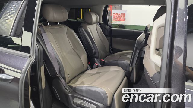 Kia Carnival (IV) Gasoline 7-Seater Noblesse 2025 — фото 16