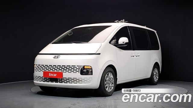 Hyundai Staria Tourer 11-Seater Modern 2022 — фото 1