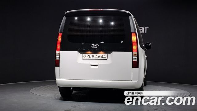 Hyundai Staria Tourer 11-Seater Modern 2022 — фото 4