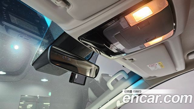 Hyundai Staria Tourer 11-Seater Modern 2022 — фото 20