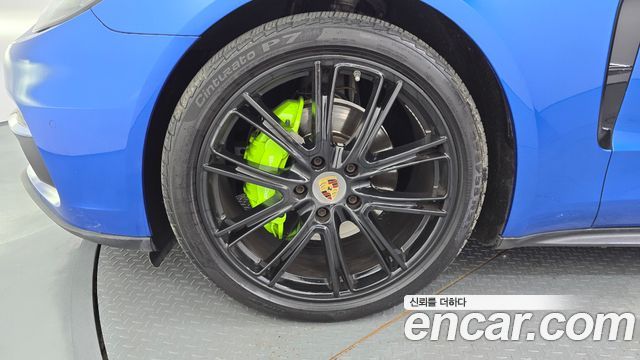 Porsche Panamera (971) 3.0 AWD 2018 — фото 5