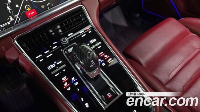 Porsche Panamera (971) 3.0 AWD 2018 — фото 9