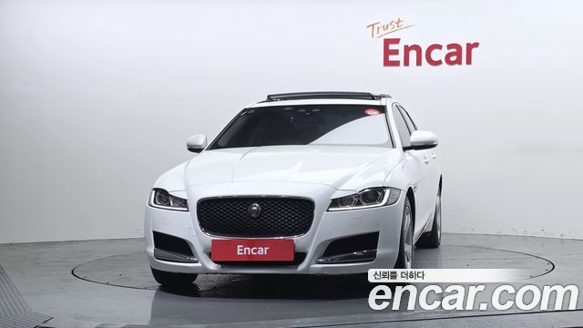 Jaguar XF (X260) 20d Prestige AWD 2018 — фото 3
