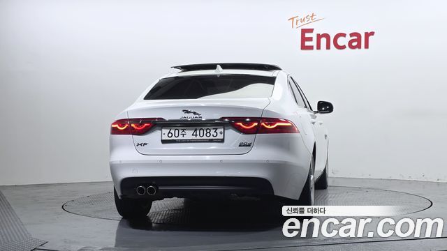 Jaguar XF (X260) 20d Prestige AWD 2018 — фото 4