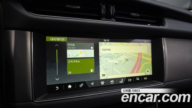 Jaguar XF (X260) 20d Prestige AWD 2018 — фото 15
