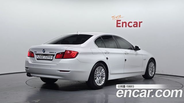 BMW 5 Series (F10) 520d xDrive 2014 — фото 2