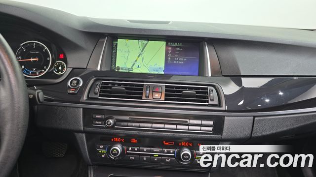 BMW 5 Series (F10) 520d xDrive 2014 — фото 13