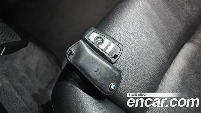 BMW 5 Series (F10) 520d xDrive 2014 — фото 16
