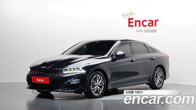 Kia K5 (III) 2.0 Noblesse 2023 — фото 1